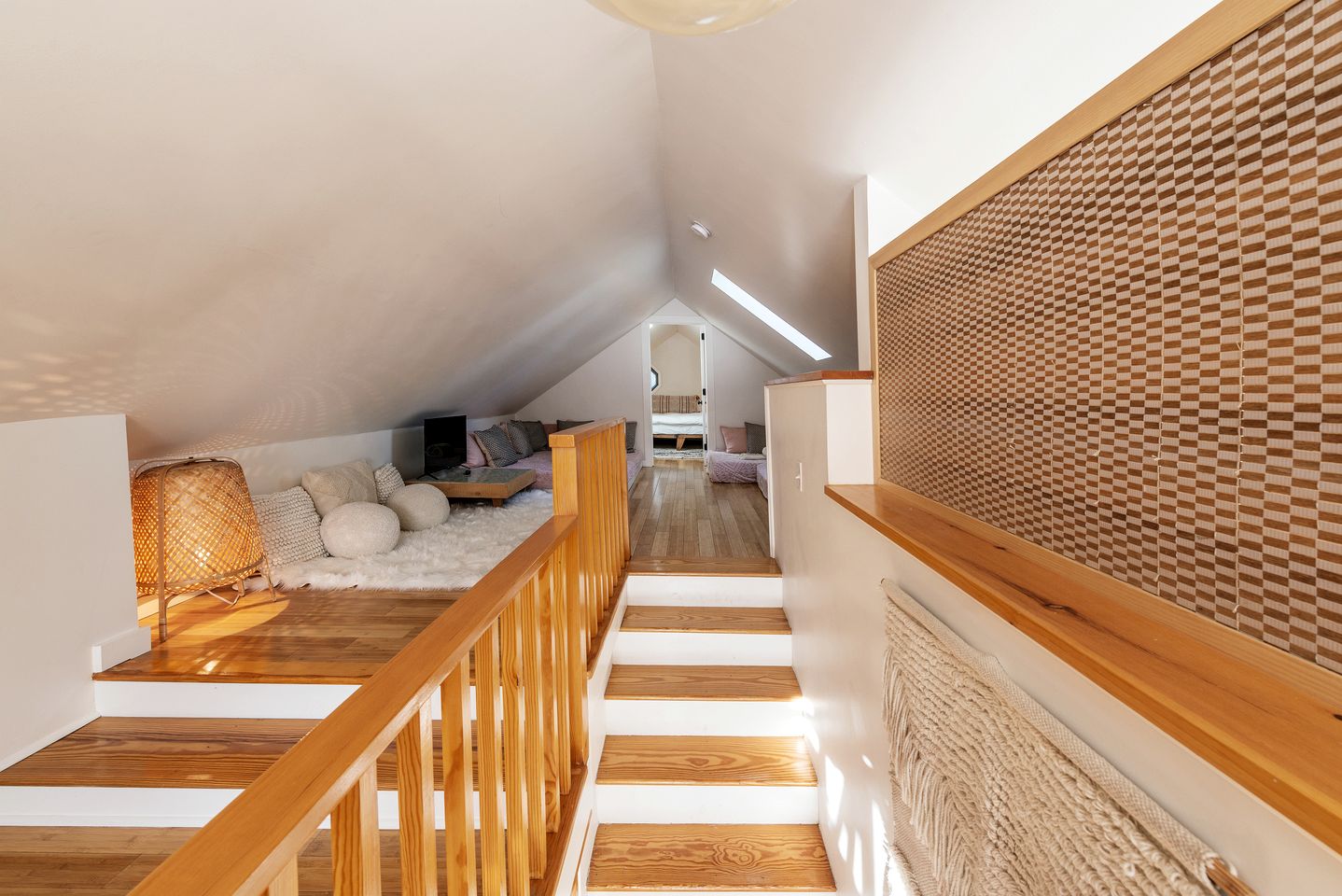 Cute Vacation Rental Unit near Sam's Point for an Unforgettable Family Getaway in Woodridge, New York