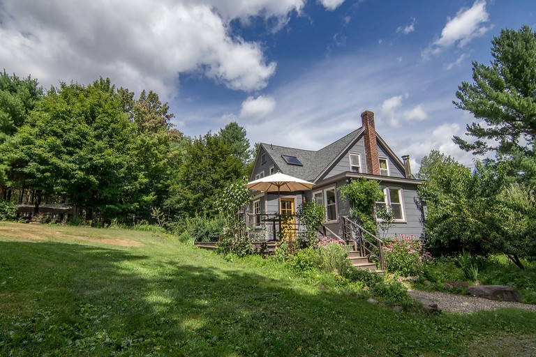 Incredible House with Stunning Decor on a Private Farm Along Silver Lake in Woodridge, New York