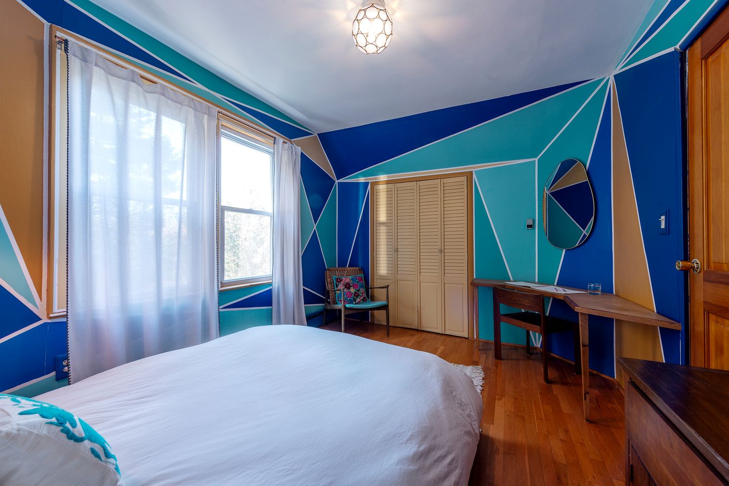 Incredible House with Stunning Decor on a Private Farm Along Silver Lake in Woodridge, New York