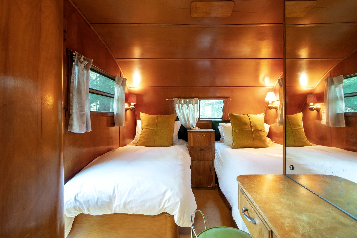 Gorgeous Fully Restored Caravan Nestled in the Trees Along Silver Lake for a Unique Vacation in Woodridge, New York