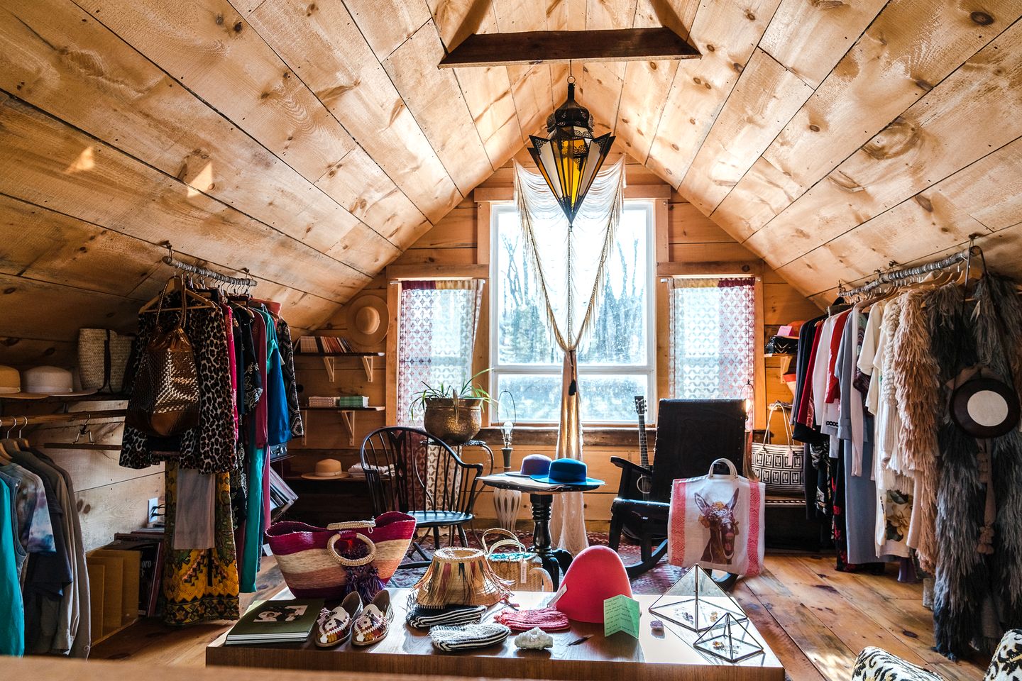 Gorgeous Fully Restored Caravan Nestled in the Trees Along Silver Lake for a Unique Vacation in Woodridge, New York