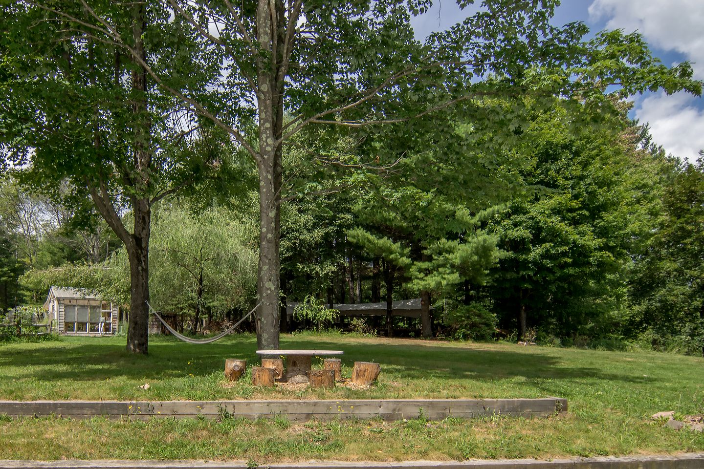 Cute Wooden Tiny House on a Beautiful Farm near Bethel Woods for a Romantic Getaway in Woodridge, New York
