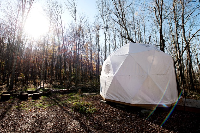 Cozy Unique Dome for a Romantic Glamping Getaway on a Private Farm in Woodridge, New York