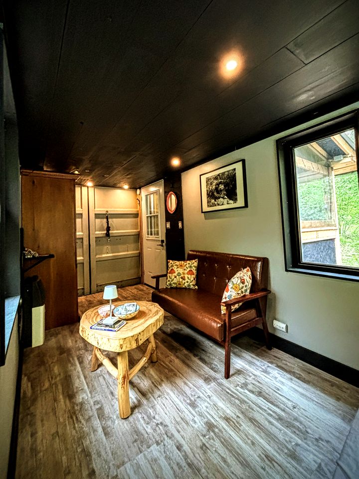 Cozy Container for a Unique Glamping Experience in the Forest in Bancroft, Ontario