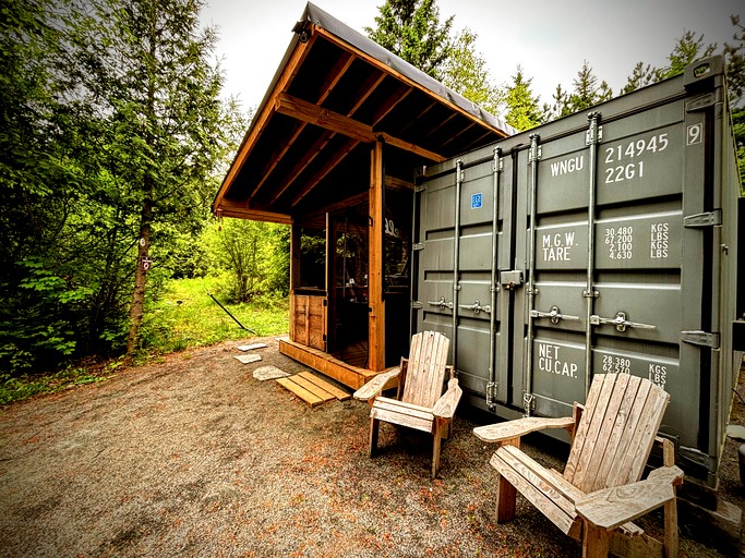 Containers (Canada, Bancroft, Ontario)