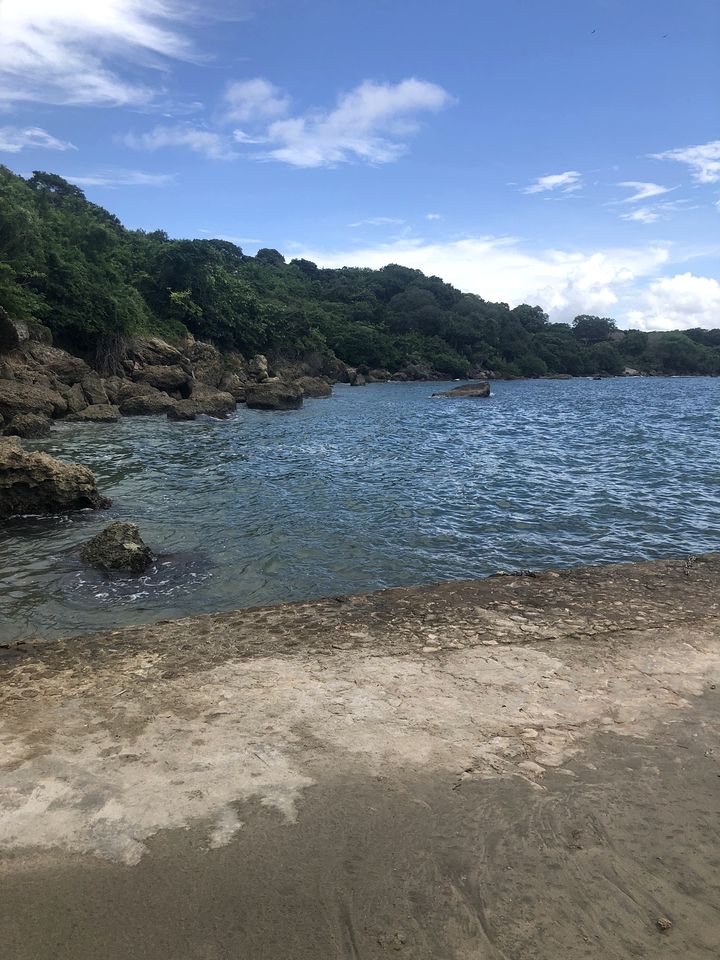 Gorgeous Unique Cabin with Breathtaking Views for an Unforgettable Getaway on Isla de Tierra Bomba, Colombia