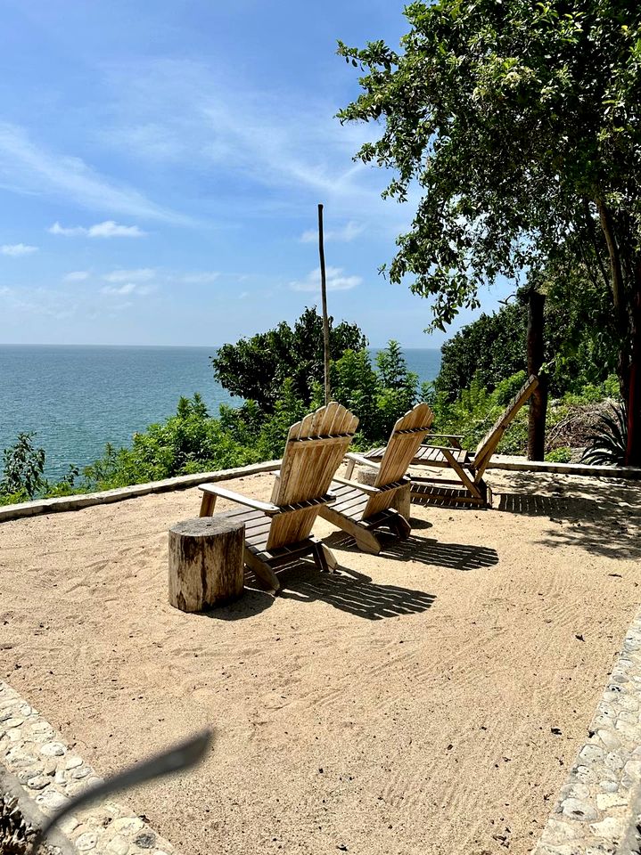 Gorgeous Unique Cabin with Breathtaking Views for an Unforgettable Getaway on Isla de Tierra Bomba, Colombia