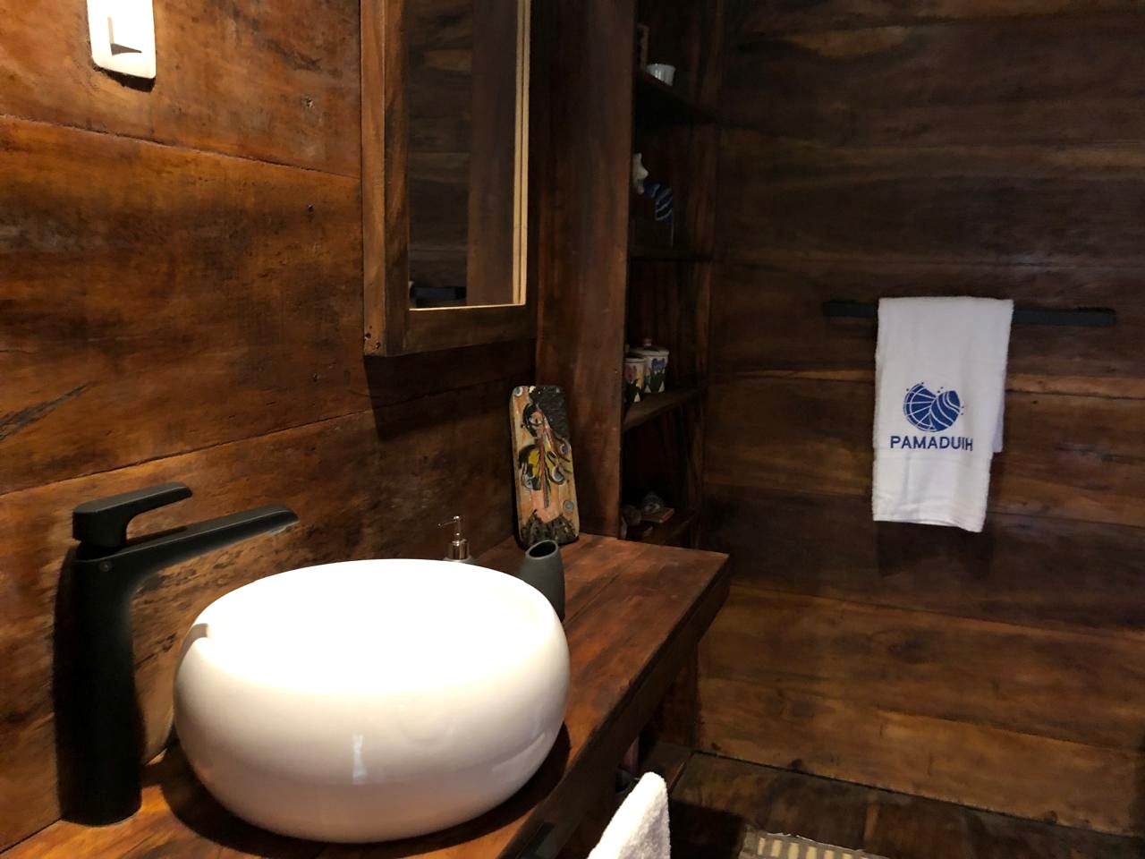 Gorgeous Unique Cabin with Breathtaking Views for an Unforgettable Getaway on Isla de Tierra Bomba, Colombia