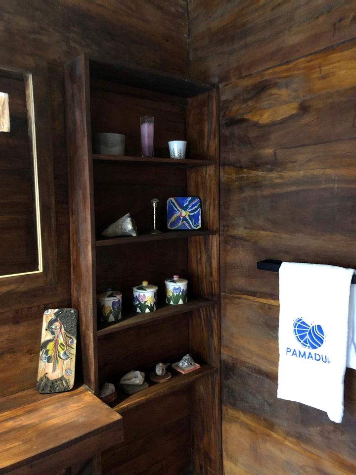 Gorgeous Unique Cabin with Breathtaking Views for an Unforgettable Getaway on Isla de Tierra Bomba, Colombia