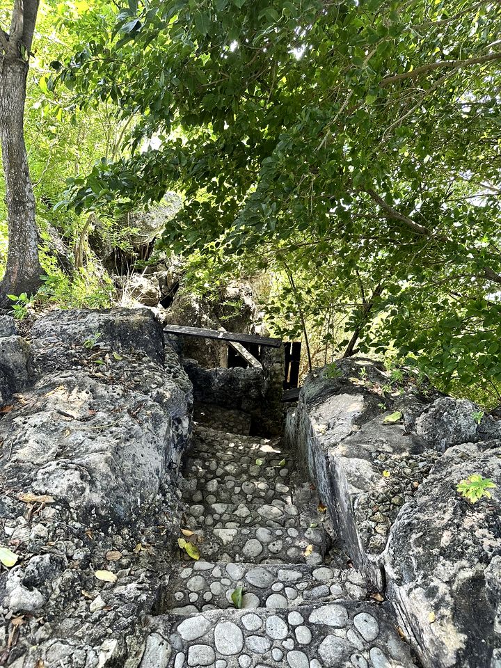 Gorgeous Unique Cabin with Breathtaking Views for an Unforgettable Getaway on Isla de Tierra Bomba, Colombia