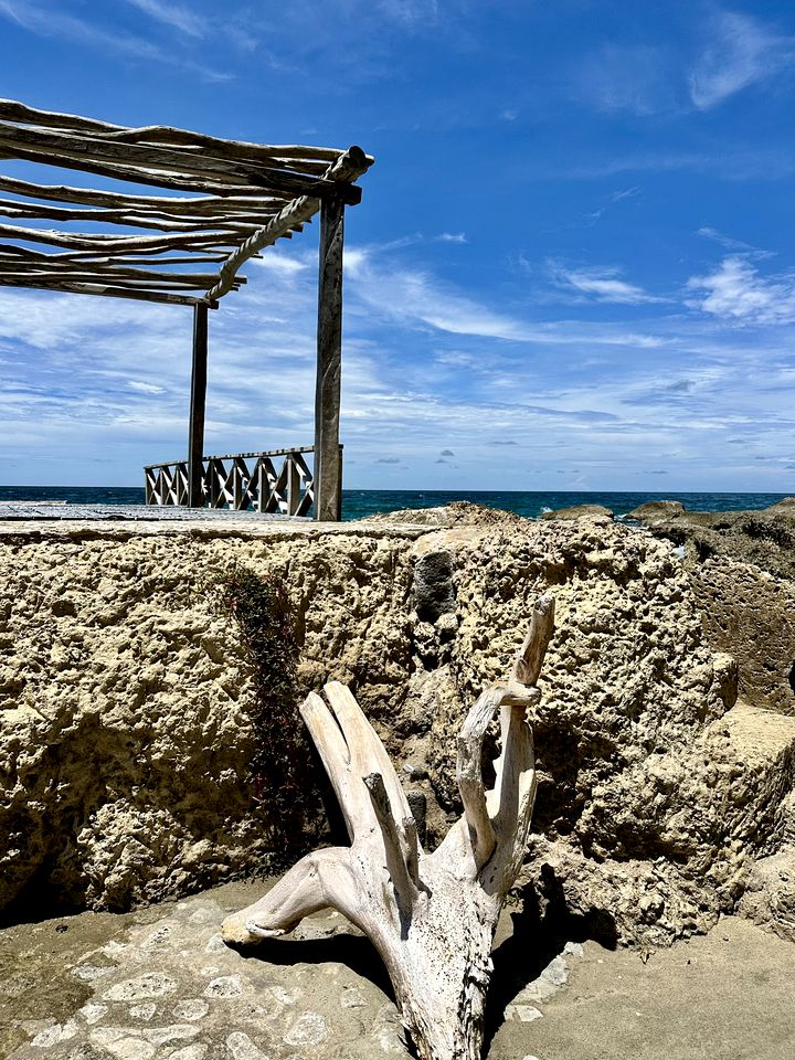 Gorgeous Unique Cabin with Breathtaking Views for an Unforgettable Getaway on Isla de Tierra Bomba, Colombia
