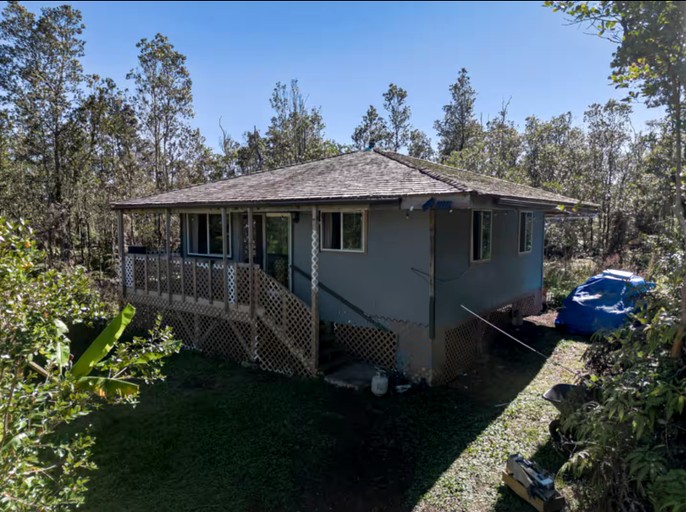 Cozy Rainforest Cottage with Tropical Charm near Hawaiʻi Volcanoes National Park, Big Island HI