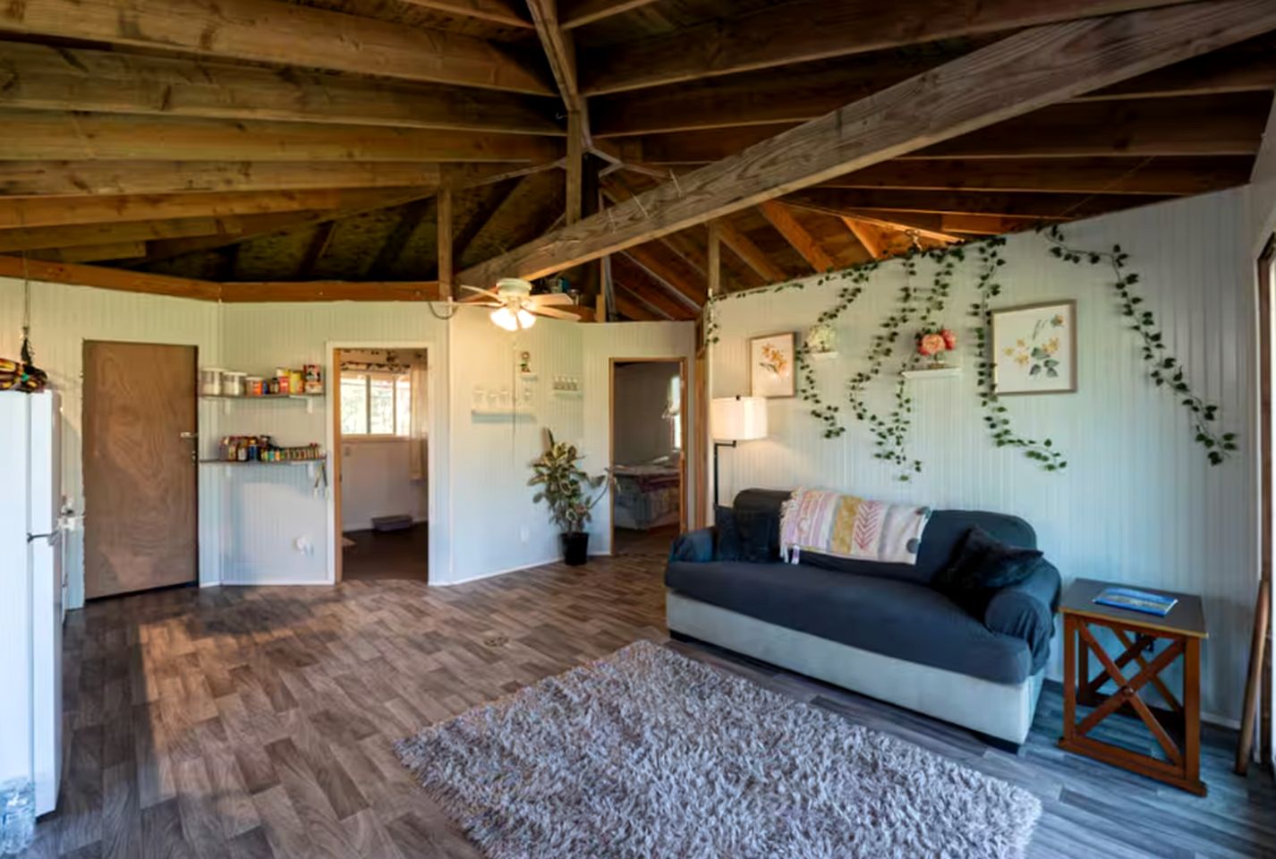 Cozy Rainforest Cottage with Tropical Charm near Hawaiʻi Volcanoes National Park, Big Island HI