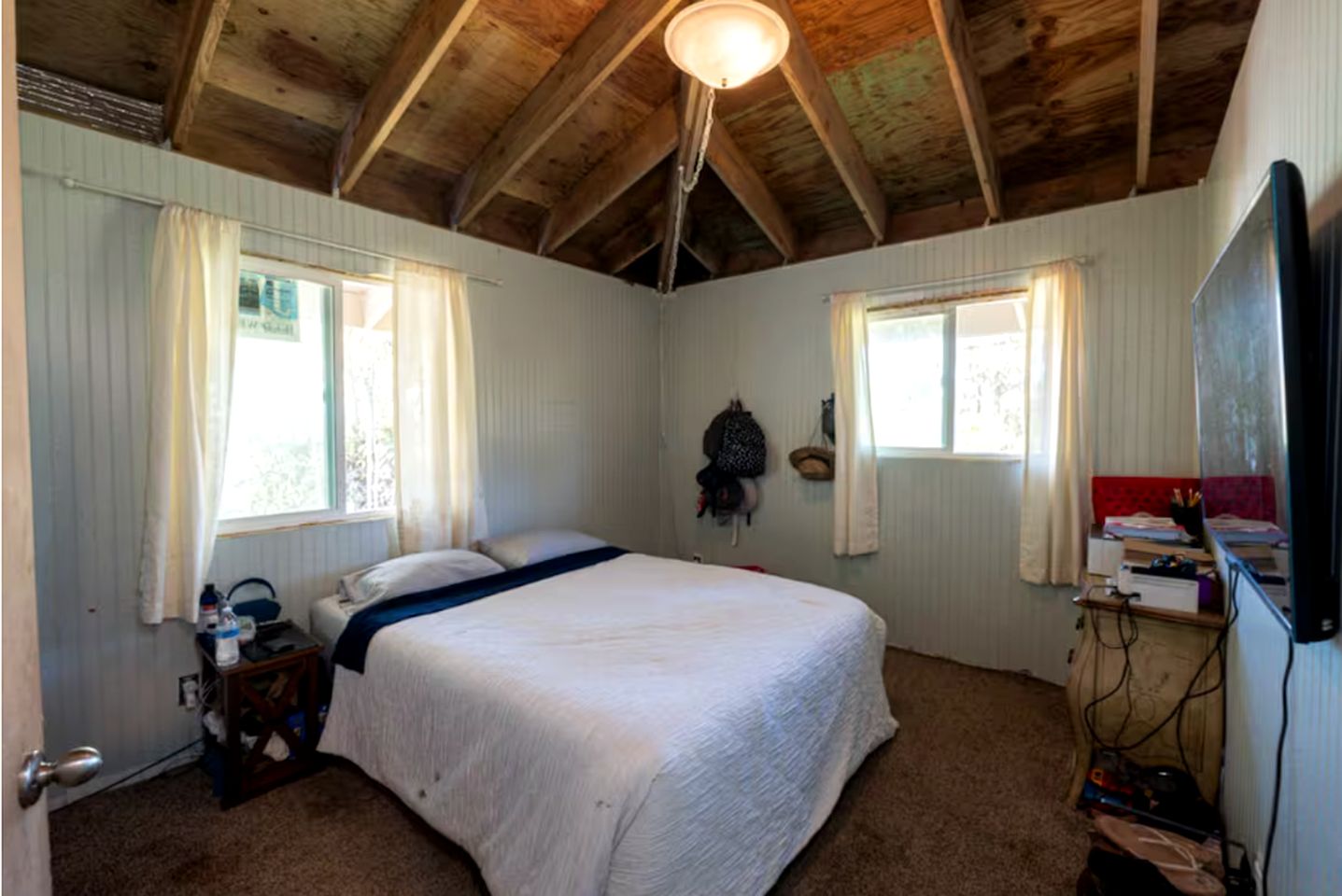 Cozy Rainforest Cottage with Tropical Charm near Hawaiʻi Volcanoes National Park, Big Island HI