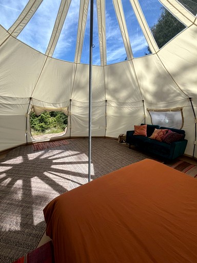 Bell Tents (Canada, Duncan, British Columbia)