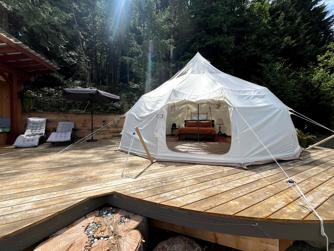 Gorgeous Bell Tent in the Cowichan Valley near the Kinsol Trestle, Perfect for a Secluded Escape in Nature