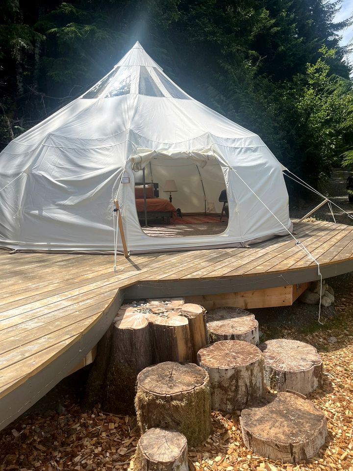 Gorgeous Bell Tent in the Cowichan Valley near the Kinsol Trestle, Perfect for a Secluded Escape in Nature