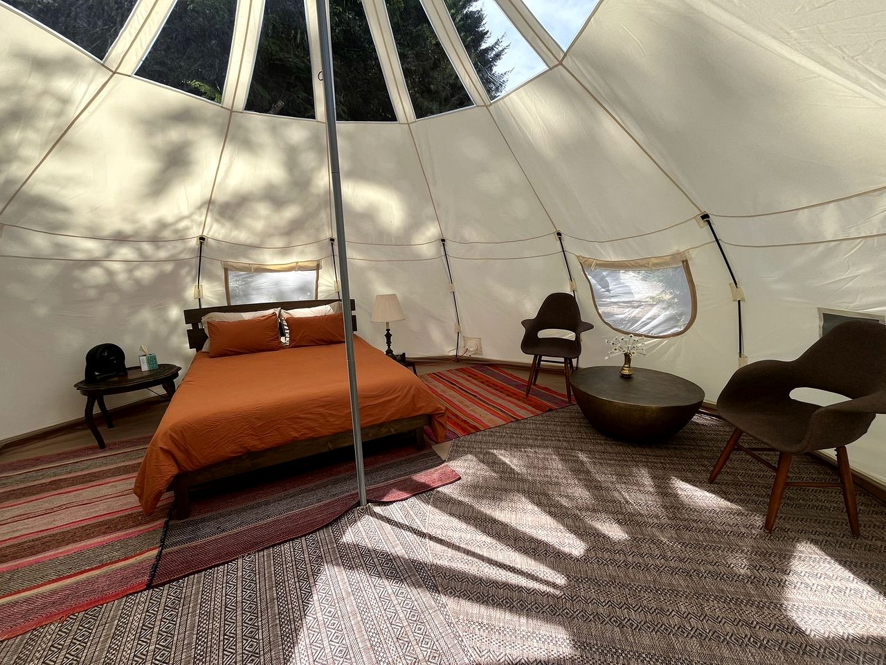 Gorgeous Bell Tent in the Cowichan Valley near the Kinsol Trestle, Perfect for a Secluded Escape in Nature