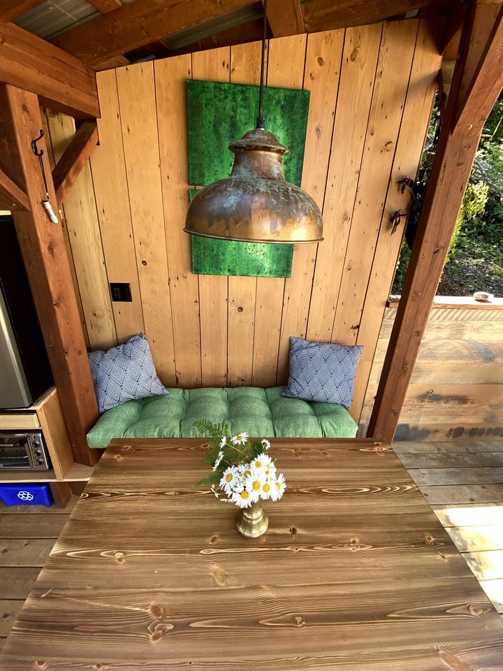 Gorgeous Bell Tent in the Cowichan Valley near the Kinsol Trestle, Perfect for a Secluded Escape in Nature