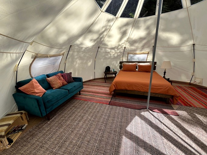 Bell Tents (Canada, Duncan, British Columbia)