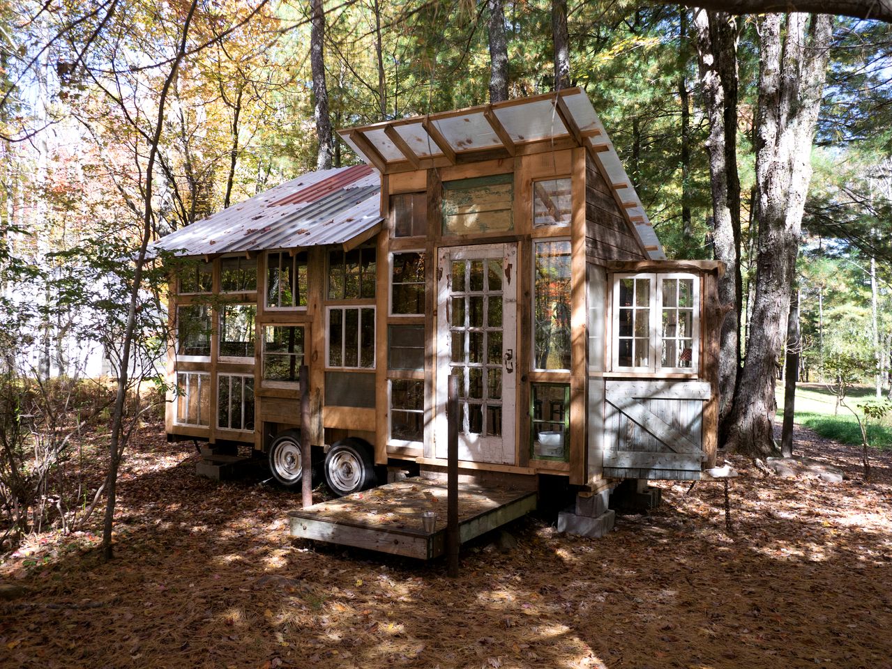Unique Tiny House Built from Recycled Materials for a One-of-a-Kind Glamping Getaway in Woodridge, New York