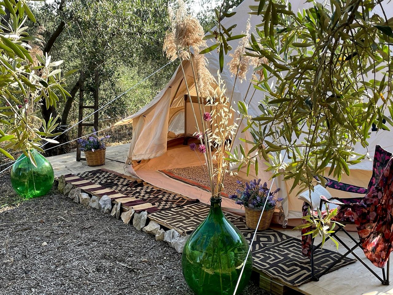 Beautiful Cozy Bell Tent with Fantastic Amenities for a Peaceful Getaway in Nature near Bisceglie, Italy