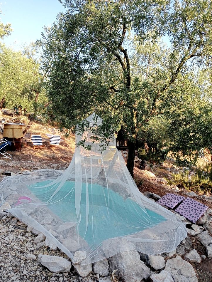 Beautiful Cozy Bell Tent with Fantastic Amenities for a Peaceful Getaway in Nature near Bisceglie, Italy