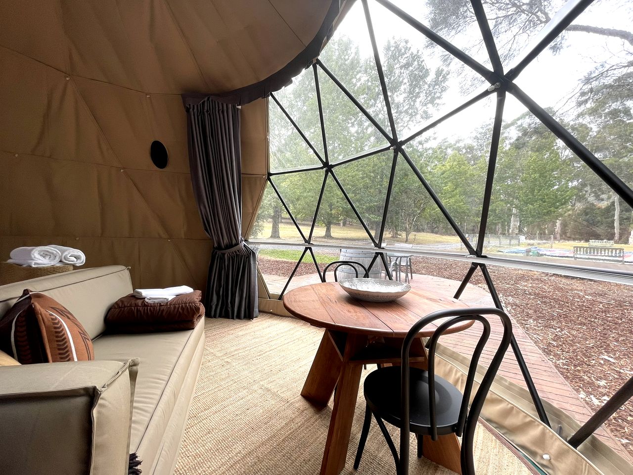 Charming Geo Dome for a Luxurious Glamping Experience in Yarra Valley, near Melbourne