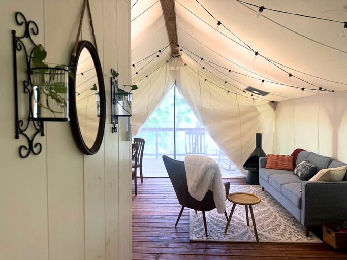 Safari Tents (United States of America, --, Tennessee)