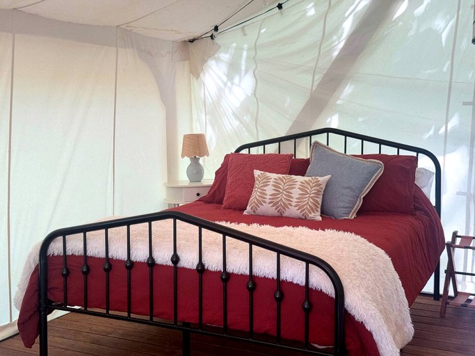 Safari Tents (United States of America, --, Tennessee)