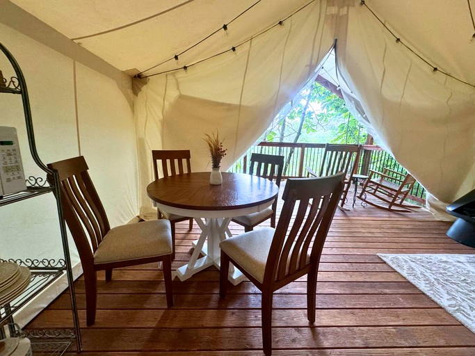 Safari Tents (United States of America, --, Tennessee)