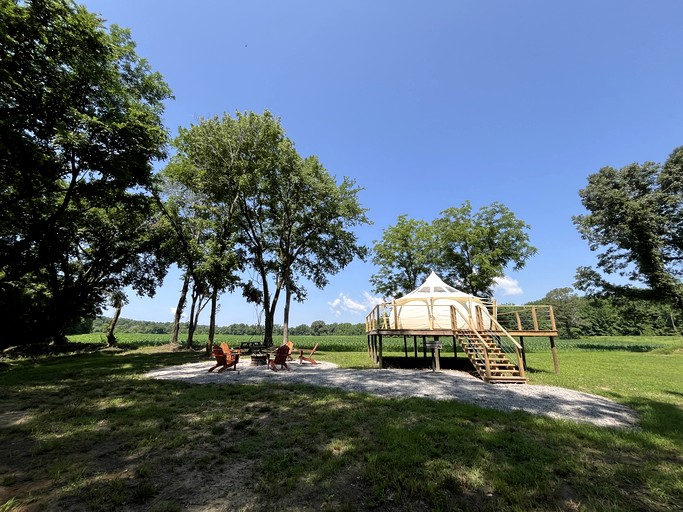 Bell Tents (United States of America, Batesville, Mississippi)