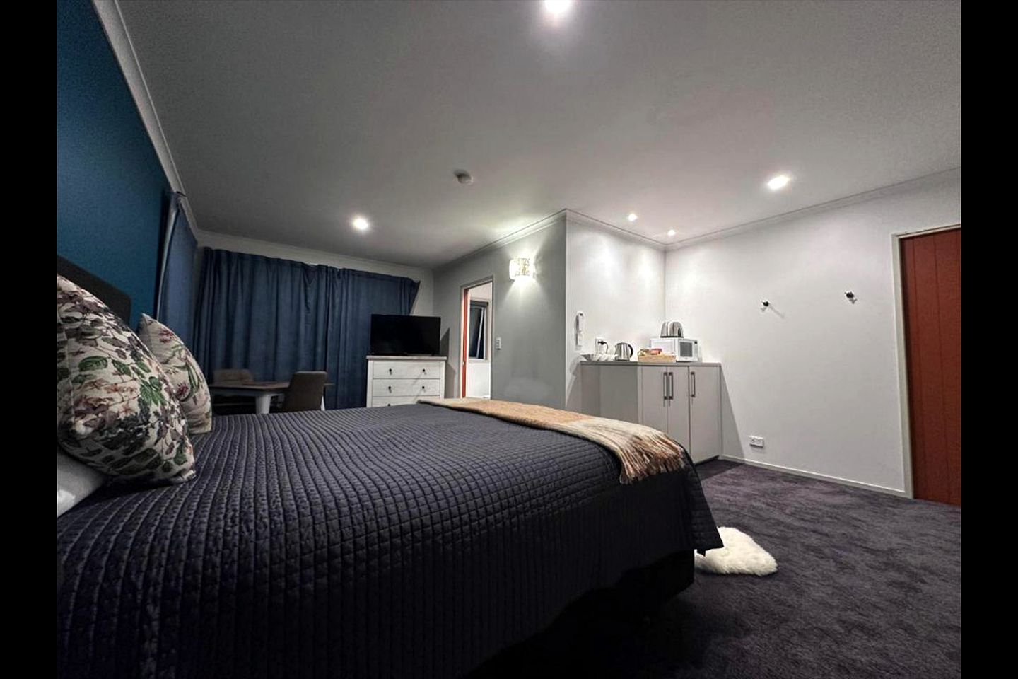 Relaxing Suite Rental for a Romantic Couples Retreat near Tongariro National Park in New Zealand