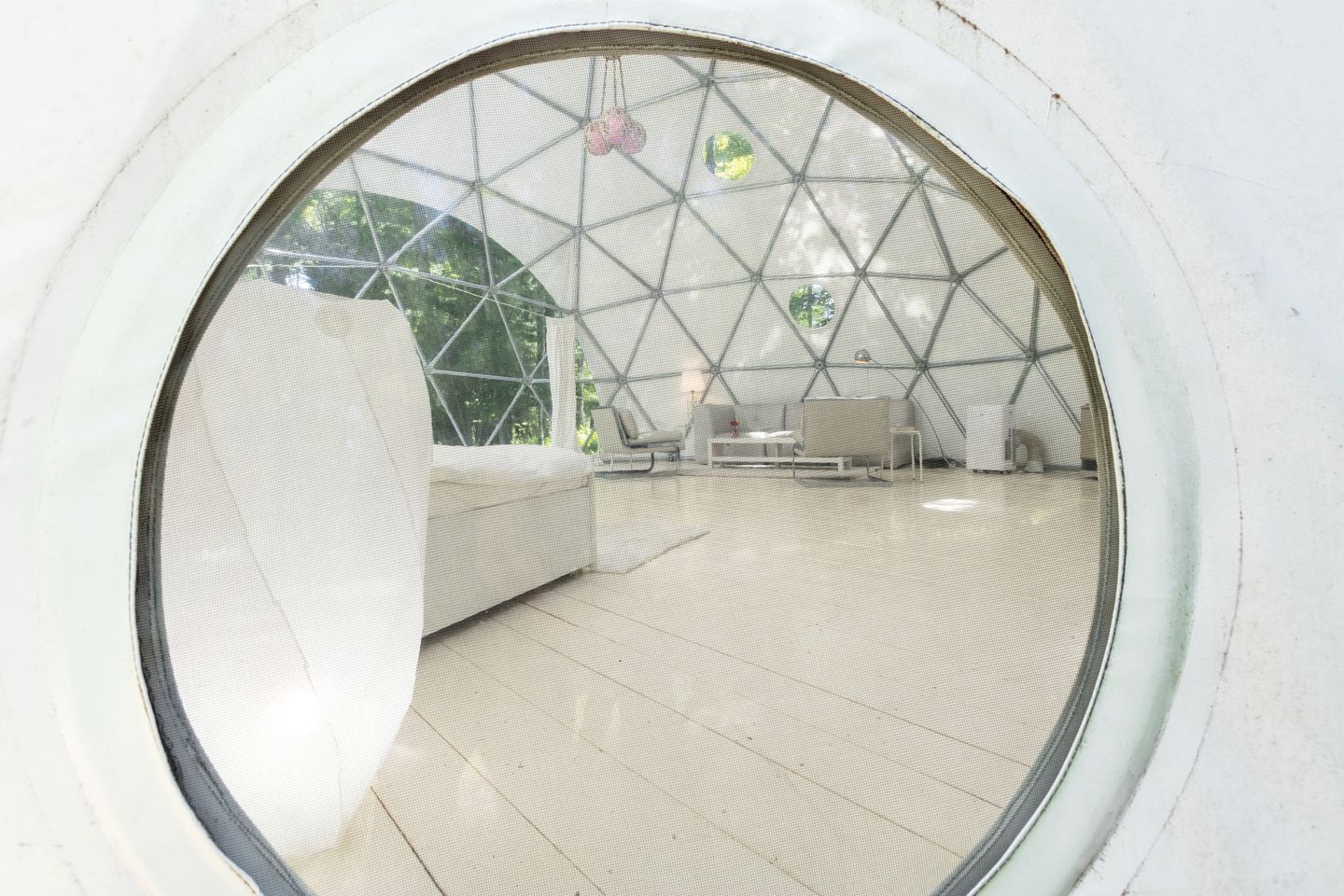 Incredible Spacious Dome for A Group Glamping Experience Surrounded by Nature in Woodridge, New York