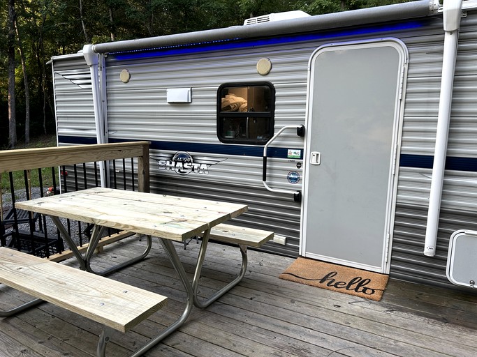 Caravans (United States of America, Mentone, Alabama)