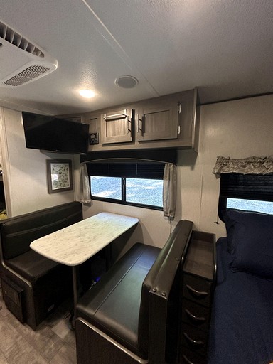 Caravans (United States of America, Mentone, Alabama)