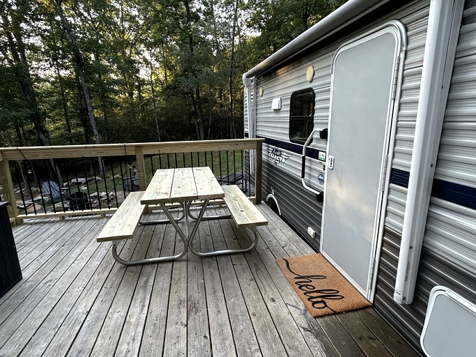 Caravans (United States of America, Mentone, Alabama)