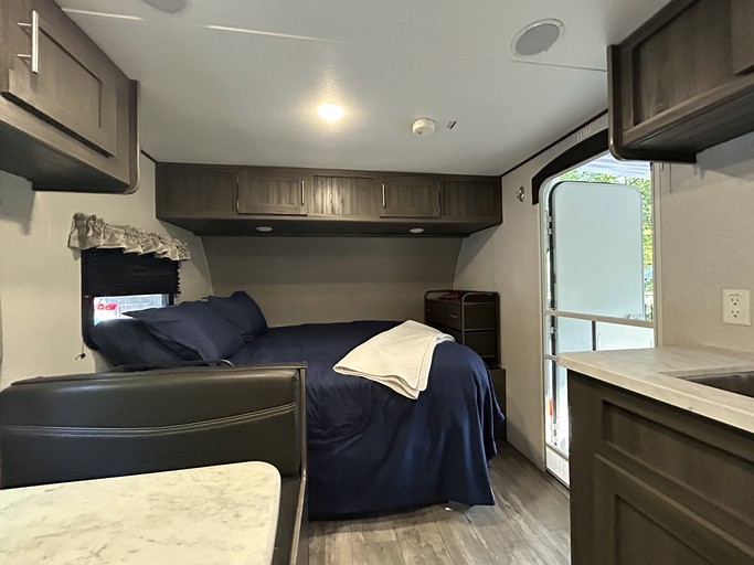 Caravans (United States of America, Mentone, Alabama)