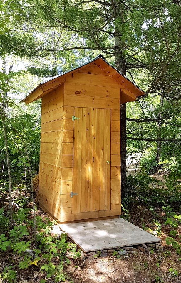Rustic Waterfront Yurt on the Salmon River for a Peaceful Glamping Escape near Tamworth, Ontario