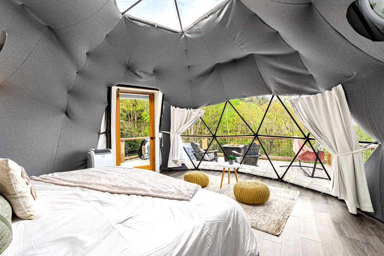 Domes (United States of America, Blowing Rock, North Carolina)