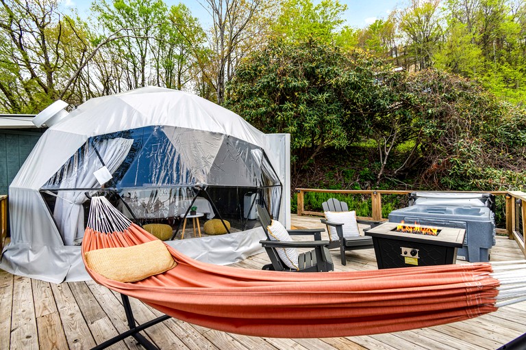 Domes (United States of America, Blowing Rock, North Carolina)