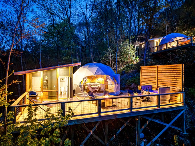 Domes (United States of America, Blowing Rock, North Carolina)