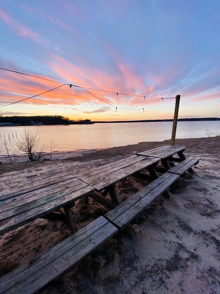 Luxury Glamping Cabin with Waterfront Access near Lake Texoma, Oklahoma