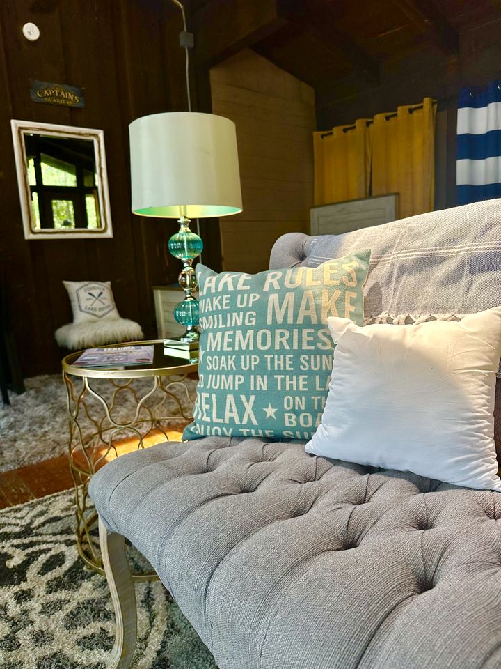 Luxury Glamping Cabin with Waterfront Access near Lake Texoma, Oklahoma