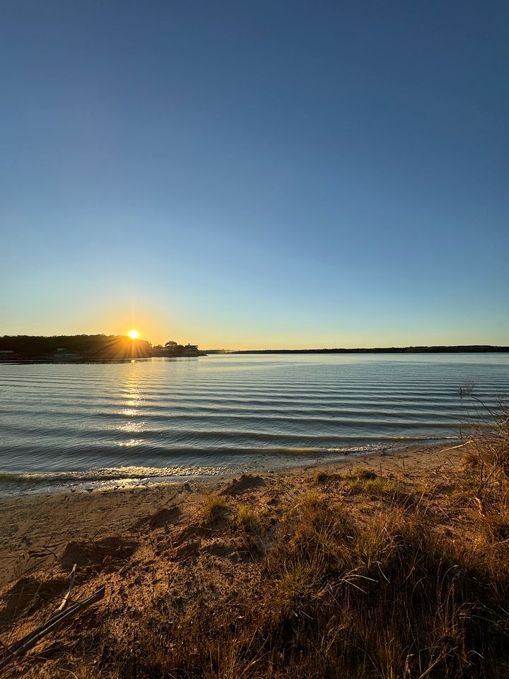 Luxury Glamping Cabin with Waterfront Access near Lake Texoma, Oklahoma