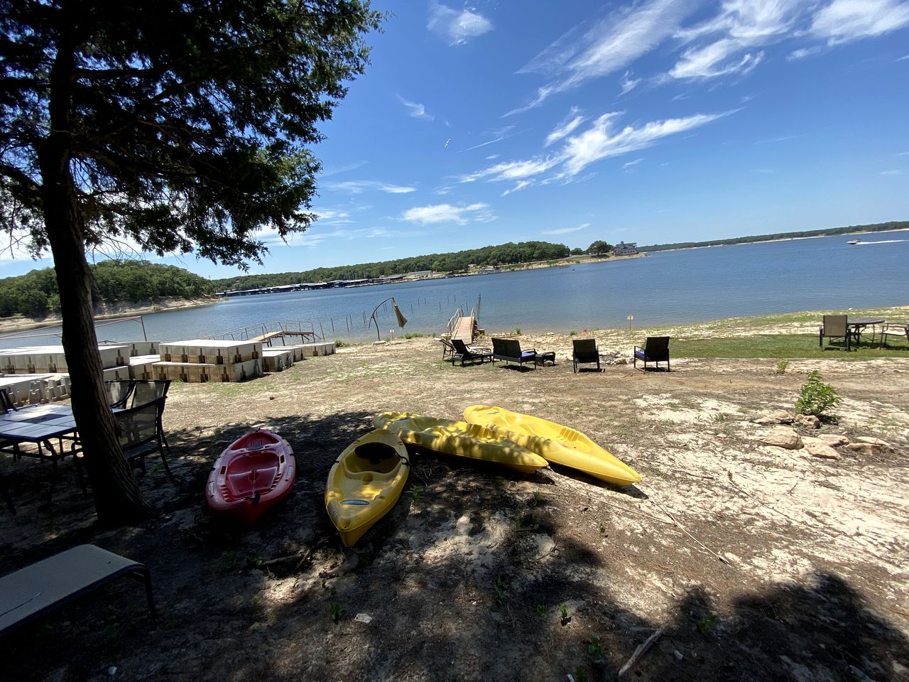 Luxury Glamping Cabin with Waterfront Access near Lake Texoma, Oklahoma