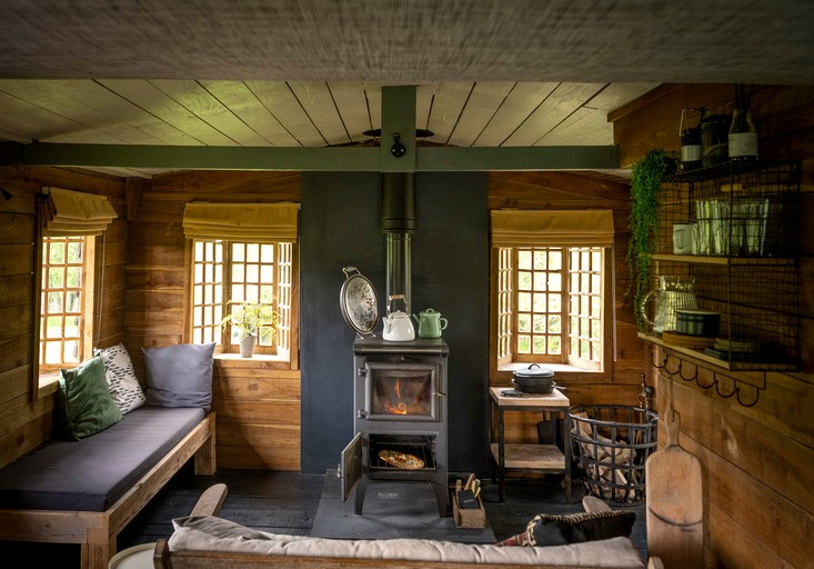 Cabins (United Kingdom, --, Scotland)