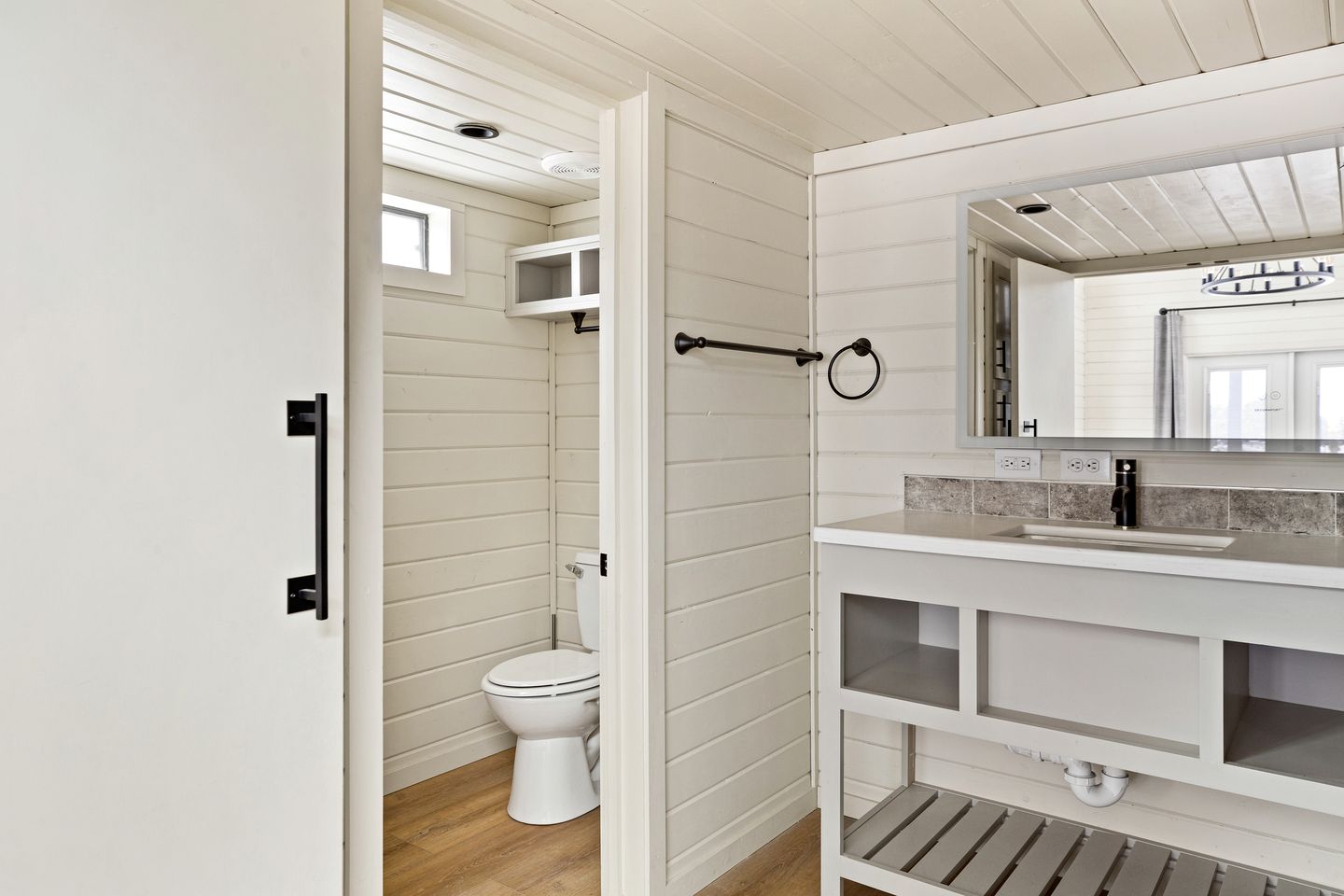 Cozy Cabin with Firepit and Trail Access near Downtown Flagstaff, Arizona