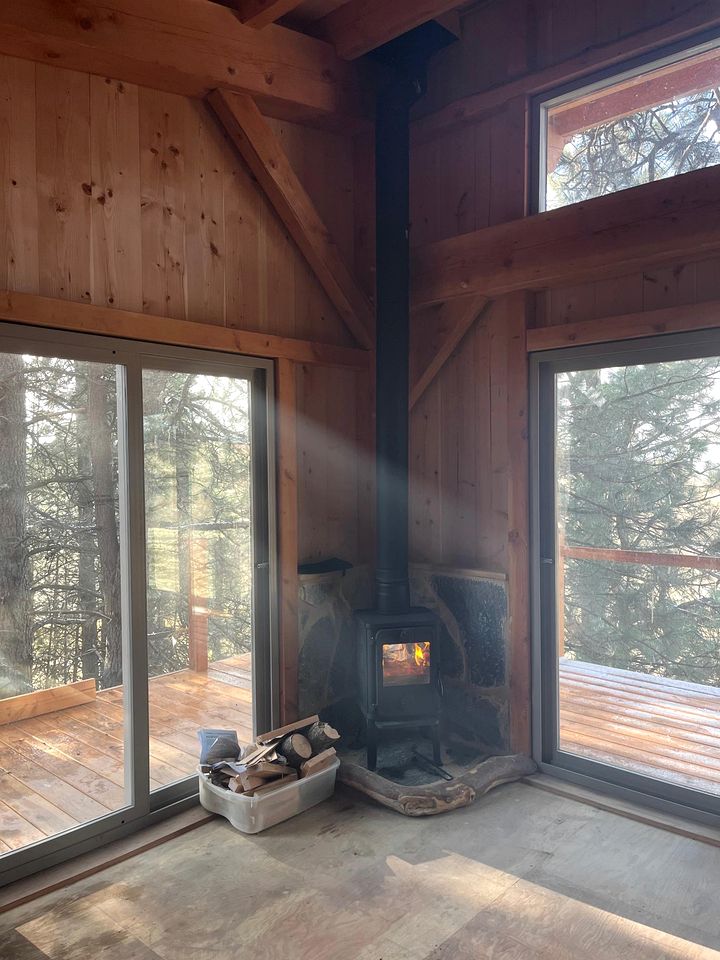 Incredible Timber Tree House with Wood-Fired Hot Tub Nestled in the Trees for a Unique Romantic Getaway in Moscow, Idaho