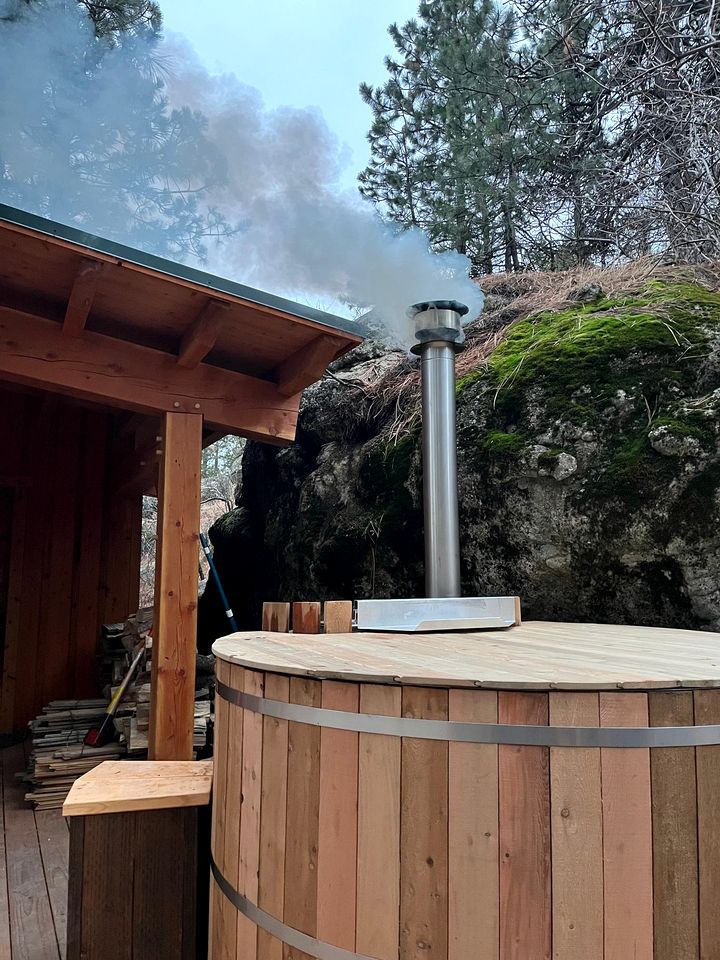 Incredible Timber Tree House with Wood-Fired Hot Tub Nestled in the Trees for a Unique Romantic Getaway in Moscow, Idaho